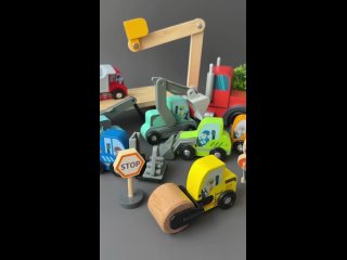 Деревянный сюжетно-ролевой набор 14 предметов «Автовоз со строительной техникой»