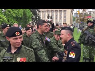 Гиви и Моторола на параде в Донецке 9 мая 2015