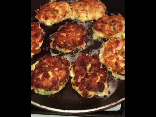 Вот как вкусно и быстро накормить всю семью утром  Это очень вкусно