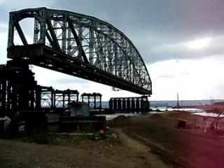 Июнь 2008. Гибель последнего исторического пролёта моста через Волгу.