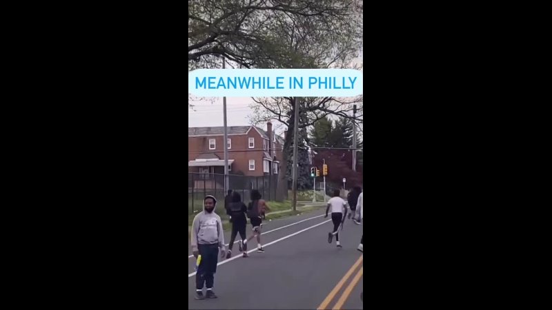 A mob of "baby-faced teens" attacks random cars in traffic in Philadelphia
