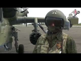 🇷🇺🚁✊Надежный боевой друг: командир вертолета Ка-52 с позывным «Маяк» рассказал о своей боевой машине
🚁 Винтокрылая рептилия