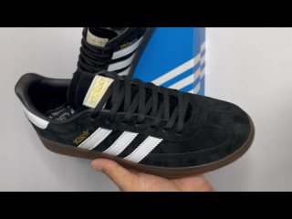 Adidas Spezial черного цвета