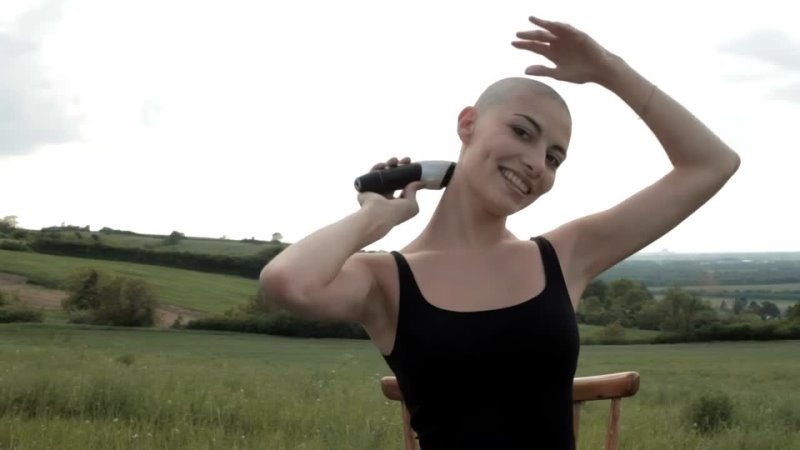 ShortHairAficionado Remas - Haare ab 2012 - woman long to bald headshave (4K remaster)