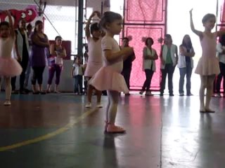 Apresentação de ballet - Mirella 2010