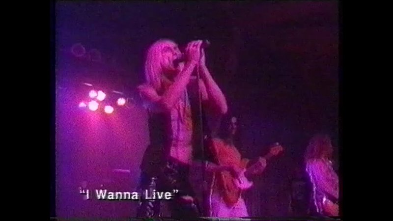 Iggy Pop - Live at La Fnac Boulevard des Italiens, Paris, France 28/02/96