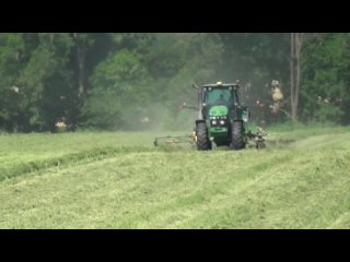 Заготовка сенажа из люцерны, второй укос