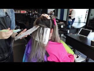 Bobby Hair Studio - How to Lighten Previously Highlighted Dark Hair to Super Blonde - Mastering Advanced Hair Coloring
