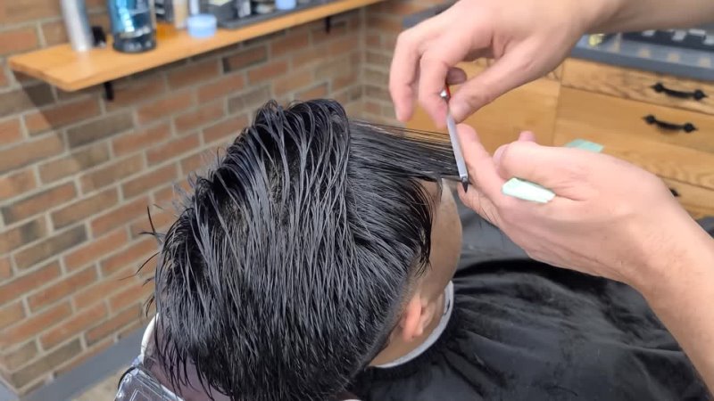 MC Barber MC Barber Demonstrates Cutting and Styling Straight Asian