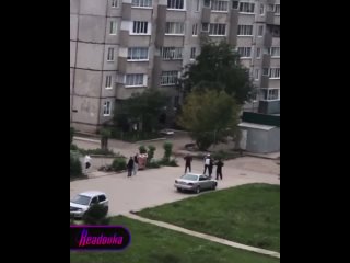 Четверо азербайджанцев с арматурой и молотком напали на недавно вернувшегося участника СВО и его жену в Красноярском крае