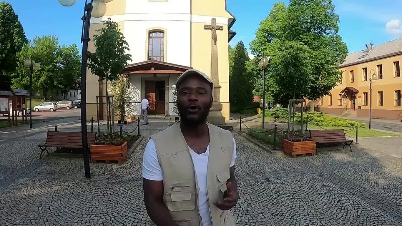 How Is Black Man Treated In Czech Restaurant Find