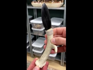 Изготовление обсидианового ножа с рукояткой из оленьего рога!