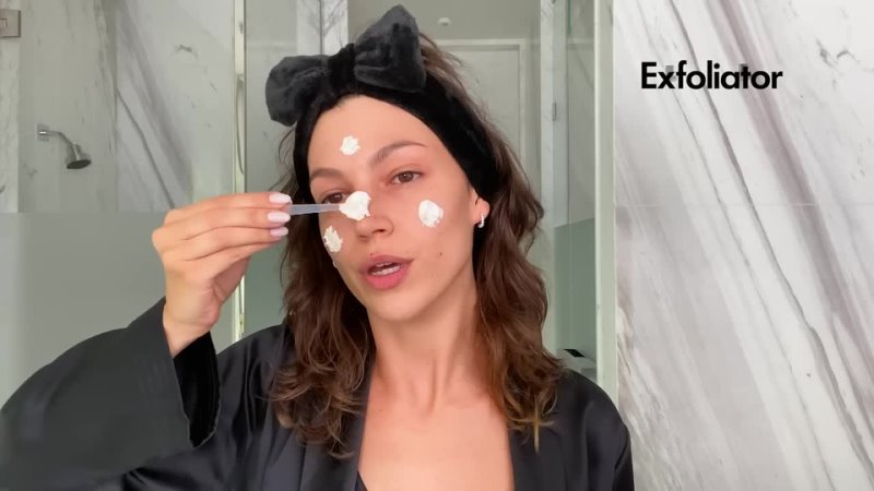 Money Heists Úrsula Corberó Breaks Down Her Perfectly Pink Makeup Routine Beauty Secrets