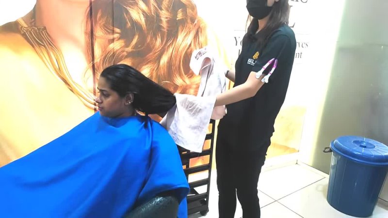 Darsanas Vlogs Layer Cut for Long Hair Long hair short ആക ക ൻ സല ണ ൽ പ യ ല Kell salon