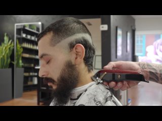 Beardbrand - Son Buzzes Head to Support Mom Fighting Cancer