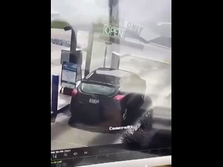 Idiots in cars - Car Wash Idiot