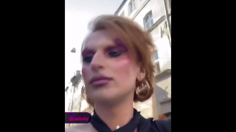Украинский   «Избитый» накануне во Львове ВСУшник-трансгендер шантажом заставил извиняться своего «обидчика» .
