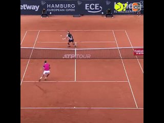 🎾 Даниэль Альтмайер и Чжан Чжичжень встретились у сетки!