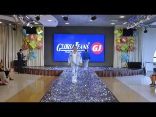 ✨SUMMER FASHION SHOW✨  Выход в коллекции Gloria Jeans