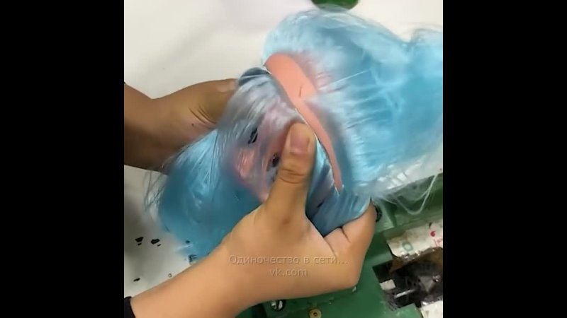 Как делают причёски куклам