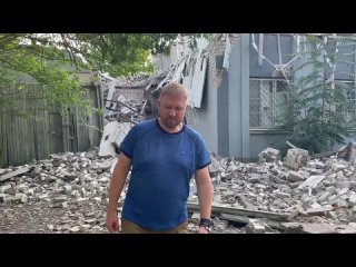 Мирная жизнь среди разрушений – Александр Малькевич делится кадрами солнечной Чаплынки