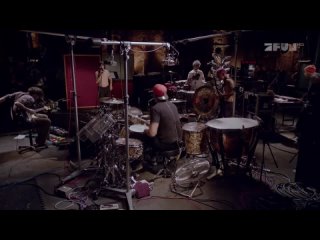 Red Hot Chill Peppers - Live from the Basement, 2012