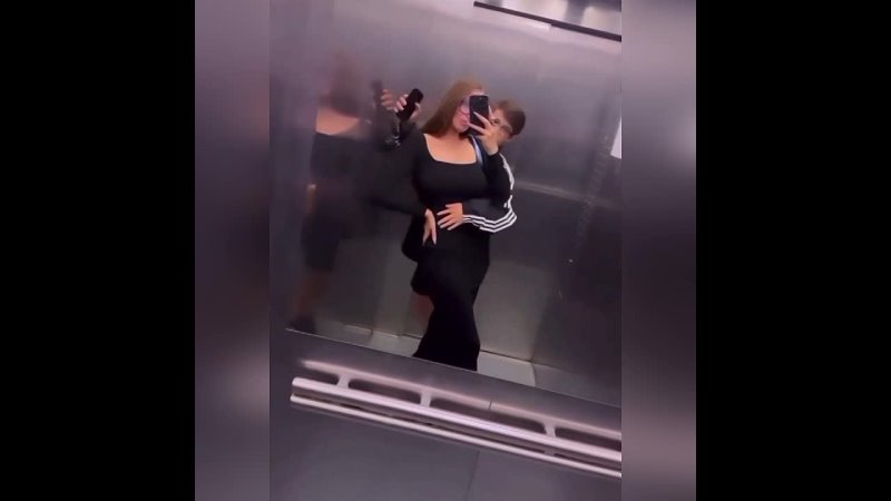 Алена Водонаева возмутила публику видеороликом из лифта,