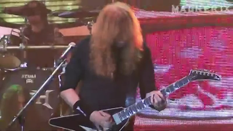 Megadeth Holy Wars ( Dave gets pissed off at drunk guy in crowd), live in Stockholm Sweden