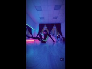 @vipolzova_production #ladiesdance #strip #hihills #ледиданс #танцыдляженщин