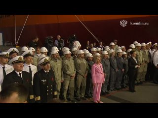 Владимир Путин прибыл на судостроительный комплекс «Звезда», где принял участие в церемонии имянаречения арктического танкера-га