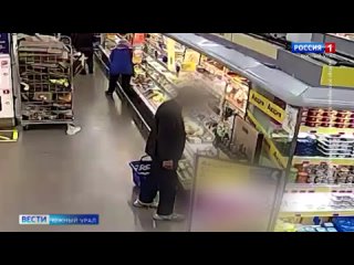 Из магазина в Челябинске мужчина пытался вынести шоколад, сыр и масло