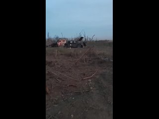 #СВО_Медиа #Военный_Осведомитель
Уничтоженные украинские бронеавтомобили Oshkosh M-ATV, HMMWV и бронетранспортёр M113 в районе В