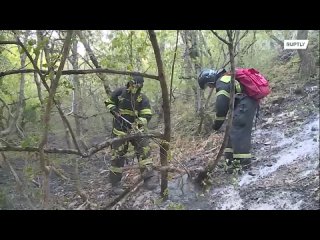 Firefighting aircraft, ground crews extinguish wildfires as smoke drifts across Russia’s Gelendzhik