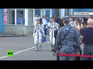 La navette « Soyouz MS-24 » décolle avec à son bord deux cosmonautes et une astronaute de la NASA