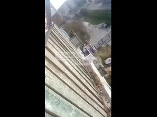 “Ой, тупорылый! Господи!“

В Сахалинской области мужчина рухнул с 5-го этажа, поднялся домой, покурил и скончался.

Местный жите