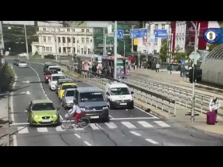 Случай на переходе в городе Пльзень [The Česko]