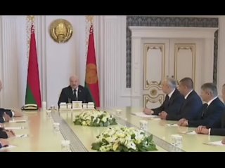 Александр Григорьевич Лукашенко - спасайся кто может