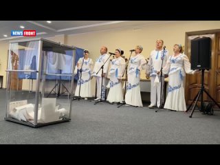 ЛНР. В Старобельске и Новопскове голосуют творческие коллективы