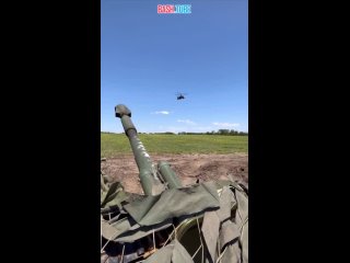 🇺🇦🇷🇺 Боевой вертолет Ка-52 армейской авиации ВКС России в небе над Запорожской областью