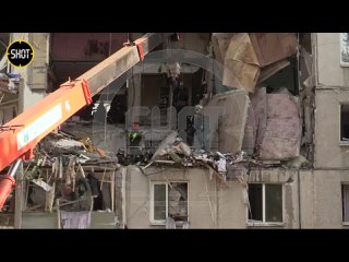 Два спасателя погибли при повторном обрушении дома в Балашихе. Всего из под завалов были извлечены 4 сотрудника МЧС.