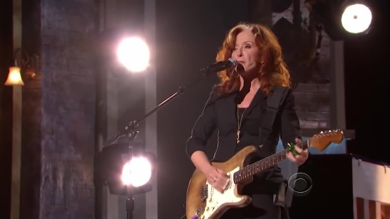 Bonnie Raitt, Tracy Chapman, Jeff Beck and Beth Hart - Sweet Home Chicago (2012)