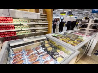 INSIDE IKEA LONDON   Insane Trip! What Can You Get In The UK