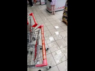 Потоп в магазине в Смоленске