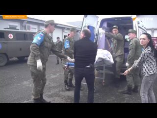 Эвакуация в медицинские учреждения санитарной авиацией РМК мирных жителей Нагорного Карабаха, пострадавших после взрыва топлива