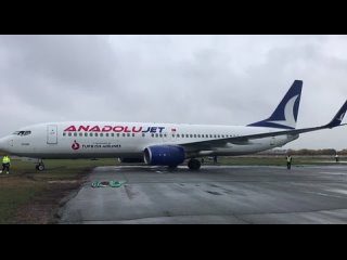22 сентября в Перми самолет «Боинг-737», летевший из Антальи, при посадке выкатился за пределы взлетно-посадочной полосы