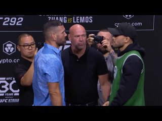 Крис Вайдман vs Брэд Таварес - Битва взглядов с пресс-конференции перед UFC 292