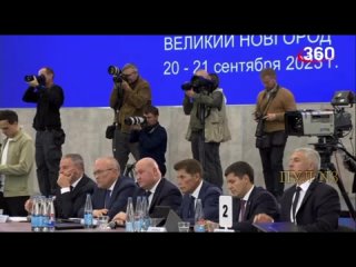 Путин – на заседании президиума Госсовета по рынку труда: Наша встреча проходит на фоне рекордно низкой безработицы. Это один из