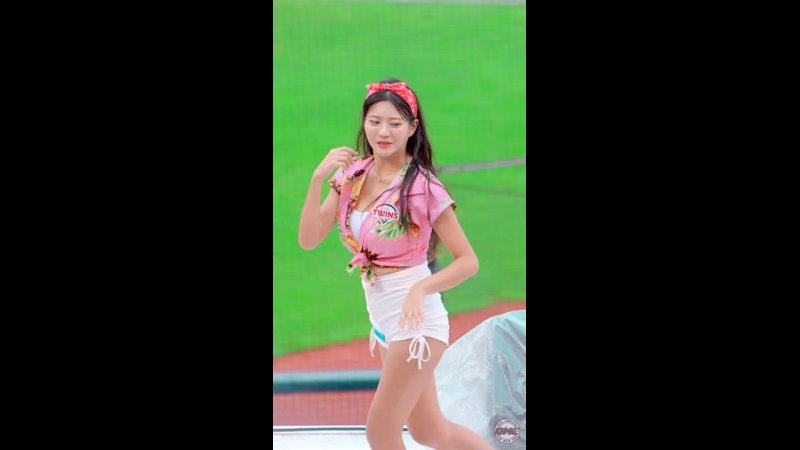 4 K Kim Yi Seo Cheerleader Bubble Pop Performance Fancam Seoul LG