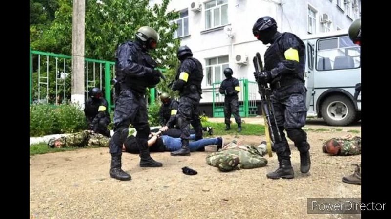 Противодействие терроризму видео. Росгвардия ОМОН СОБР. Спецназ ВНГ РФ. Полицейский спецназ СОБР.