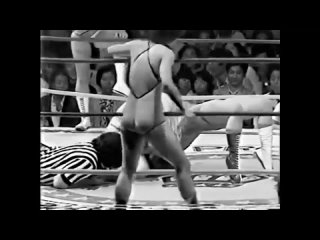 AJW TV - 1979/?? - Victoria Fujimi & Nancy Kumi vs. Leilani Kai & Yumi Ikeshita